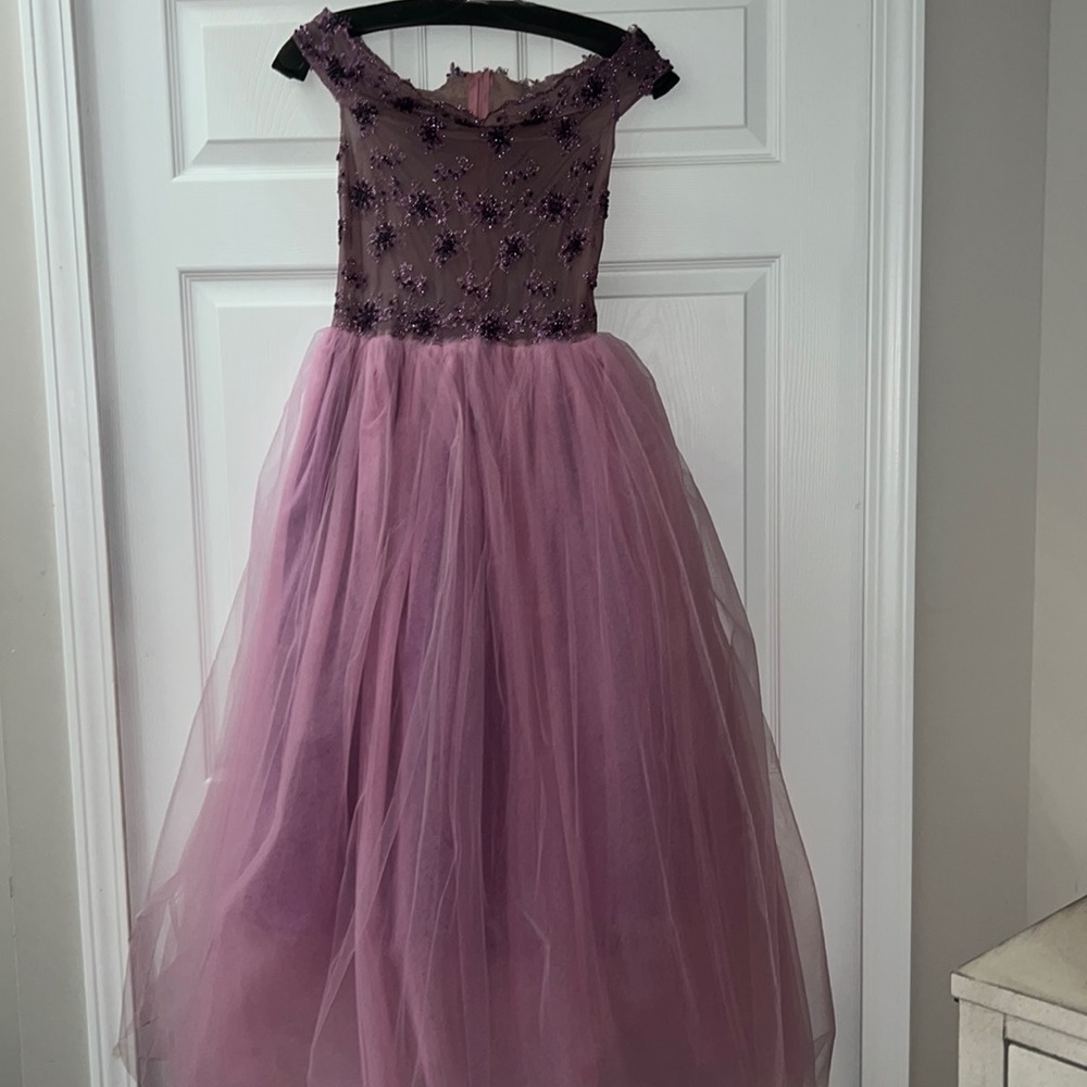 Girls dress NEVER WORN!